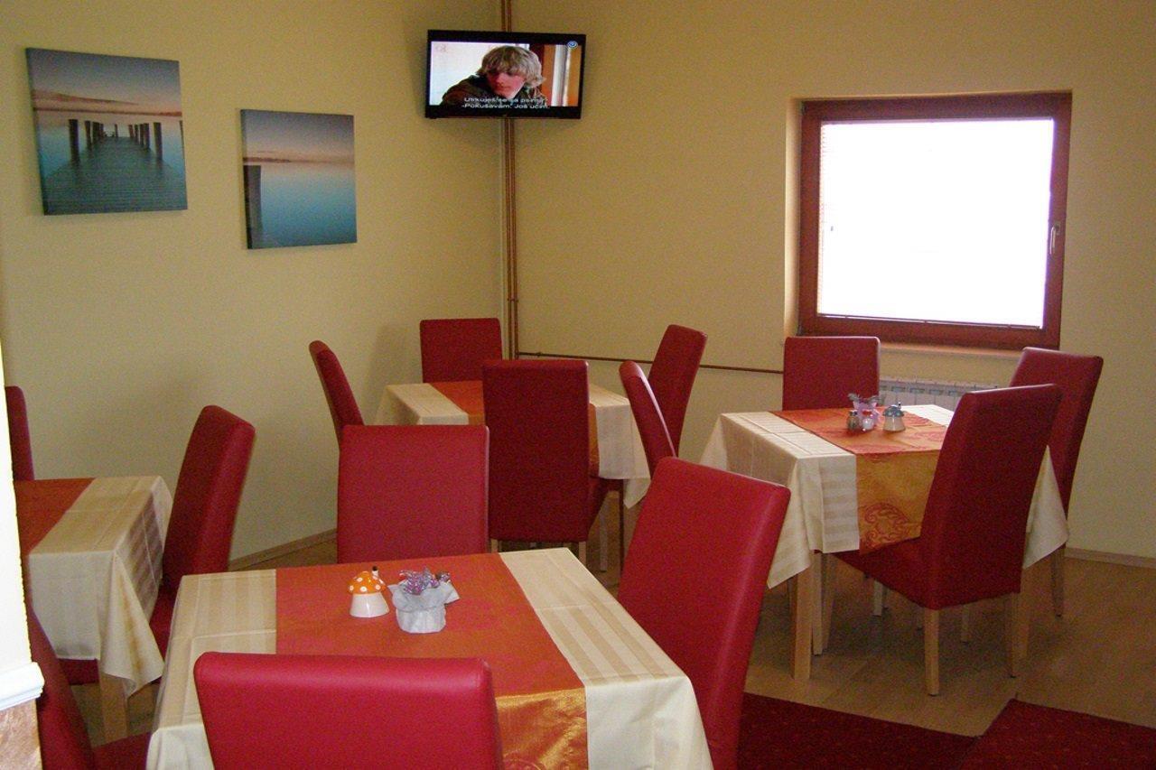Hotel Arizona Sarajevo Lukavica 外观 照片