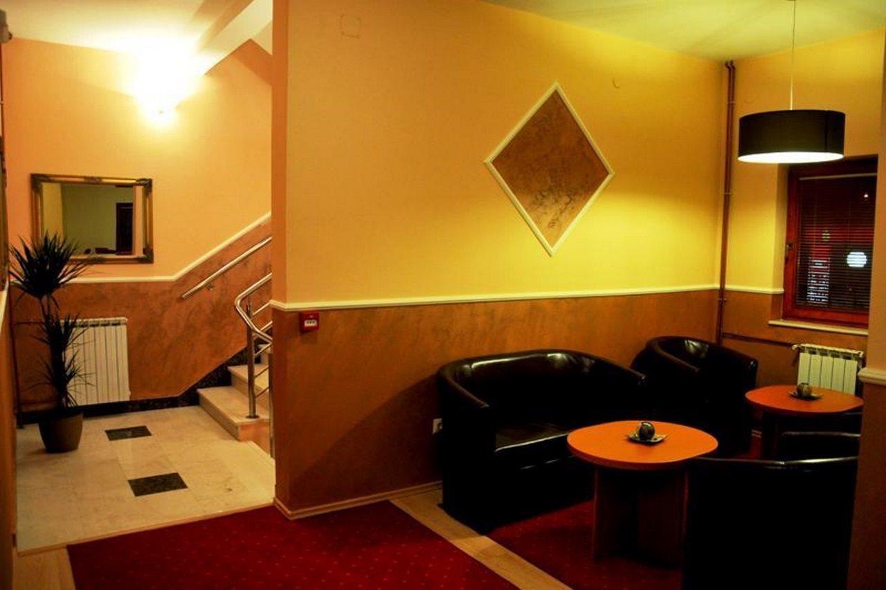 Hotel Arizona Sarajevo Lukavica 外观 照片