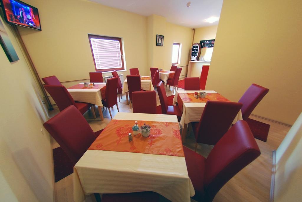 Hotel Arizona Sarajevo Lukavica 外观 照片
