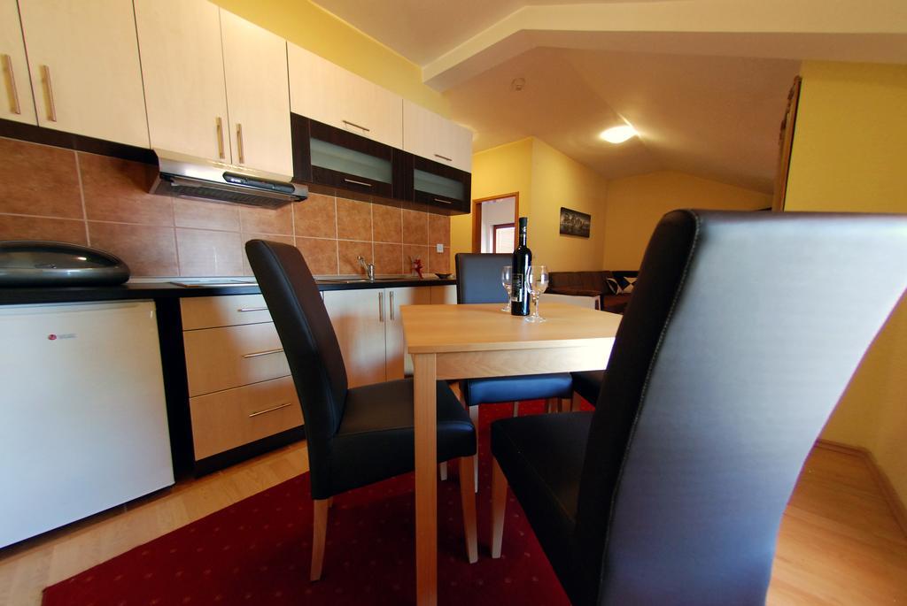 Hotel Arizona Sarajevo Lukavica 外观 照片